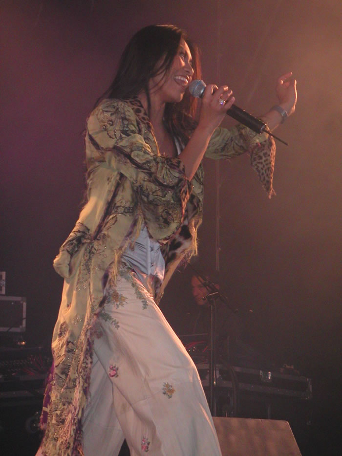 Anggun in concert in Sin le Noble (France) by Jackbauer