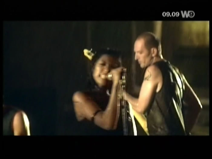 Cesse la Pluie / Saviour Video Capture