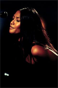 Anggun in concert