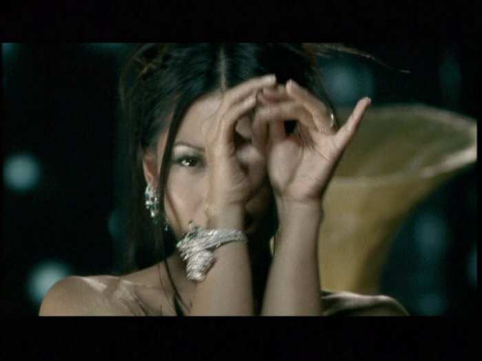 Etre una Femme Video - Thanks to Davide Massano