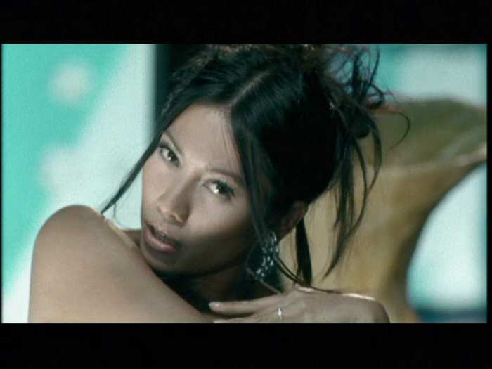 Etre una Femme Video - Thanks to Davide Massano