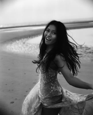 Anggun Luminescence Promo Picture