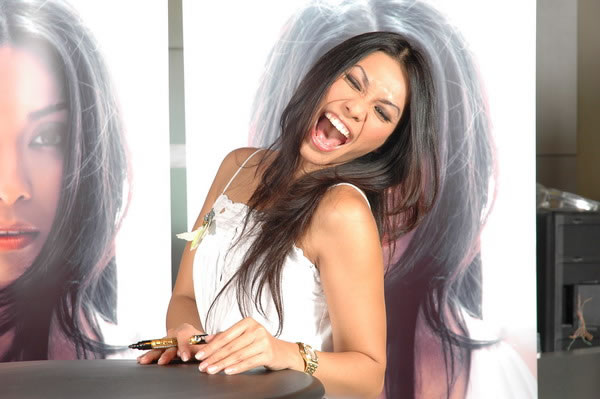 Anggun at Meet&Greet