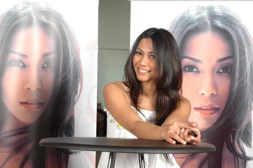Anggun at Meet&Greet
