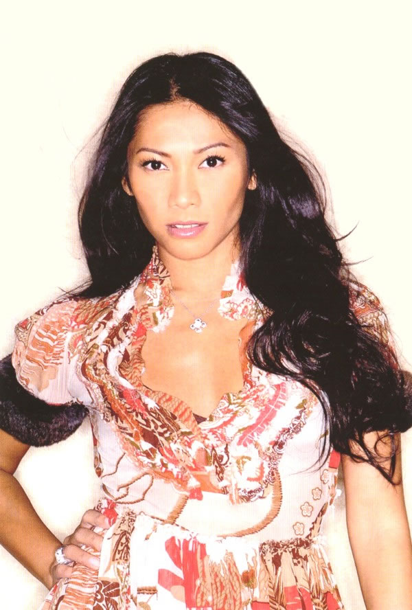 Anggun Promo Picture
