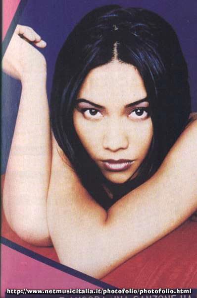 Anggun Promo Picture