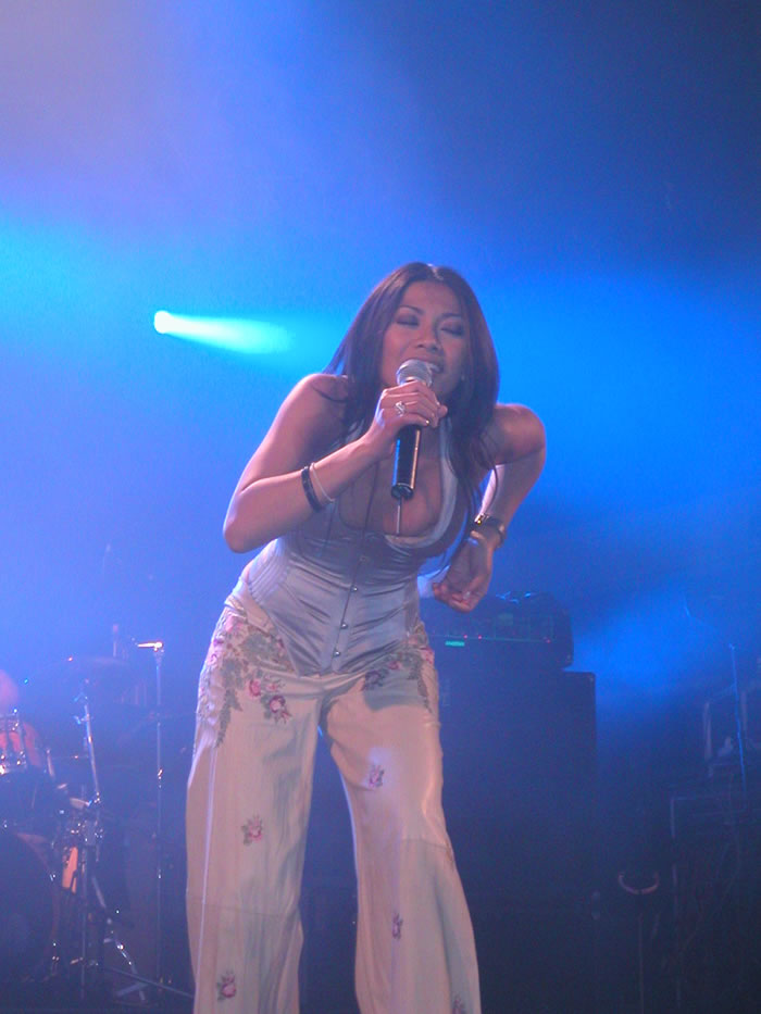 Anggun in concert in Sin le Noble (France) by Jackbauer