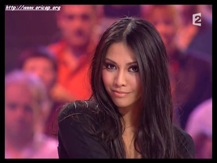 Anggun at Les filles du Zenith - 28 January 2006